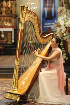 reginahandoko_soprano_harpist_0420_4_10